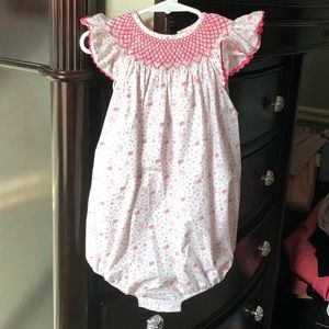 Smockingbird Girl Bubble